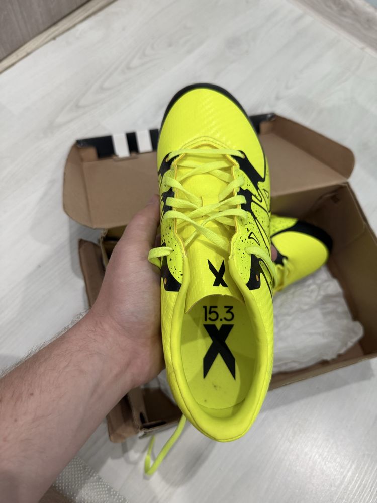 Детски бутонки Adidas
