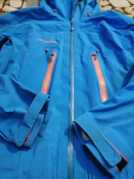 Geaca dama Mammut eiger extreme M salewa la sportiva salomon marmmot