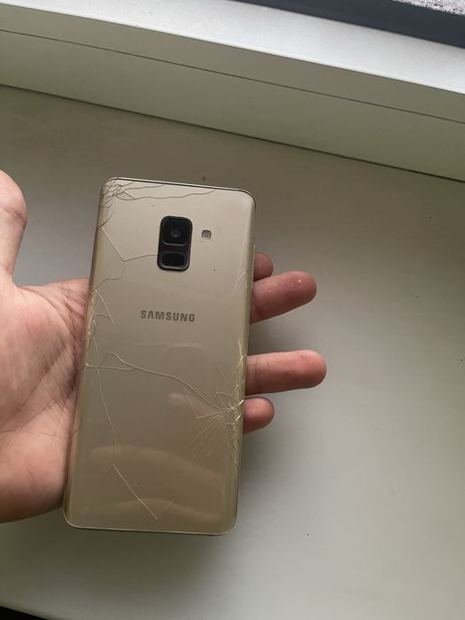 Samsung A6 ideal