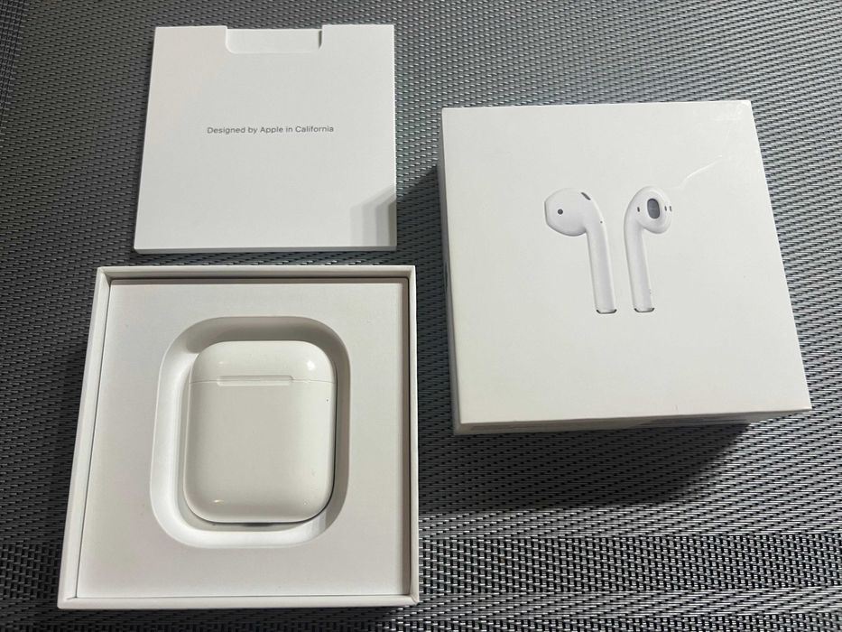 AirPods 2 with Charging Case Lightning - Originale Apple