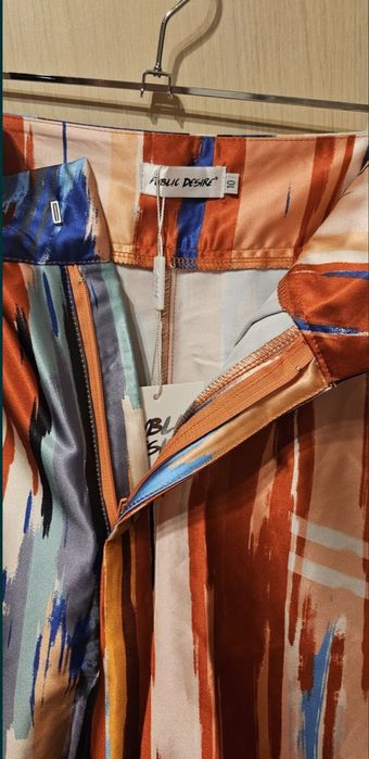 Pantaloni scurti satin pt dama