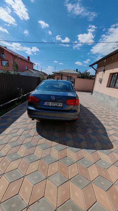 Volkswagen Jetta 2011
