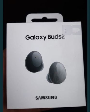 Продаю новый запечатанный наушники Samsung Buds2
