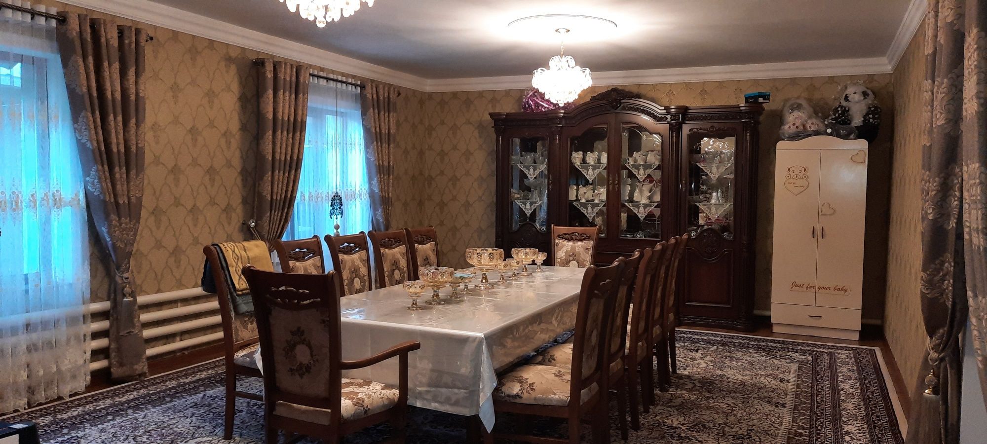 Уй сотилади 9 соток, барча шароитлари бор