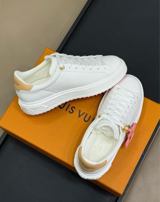 Дамски кец Louis Vuitton ,100% естествена кожа