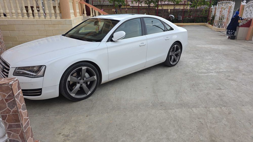 Audi a8 vand sau schimb