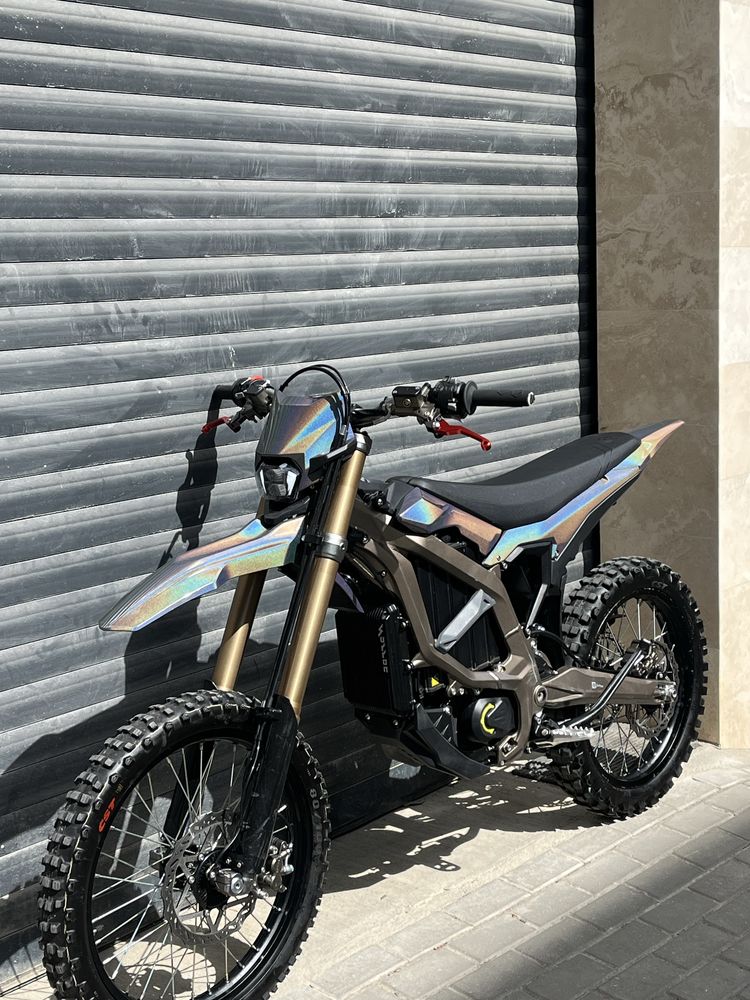 Surron ULTRA BEE 2025 21kw