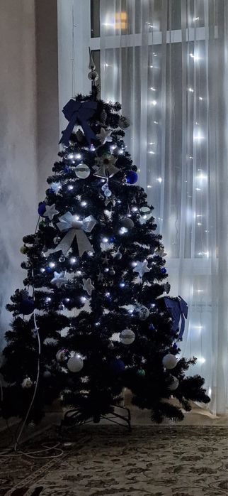 Продам ёлку 2.30 метра