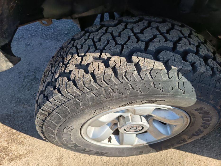 Anvelope și jante 6x139.7 16 Nissan patrol off road maxxis