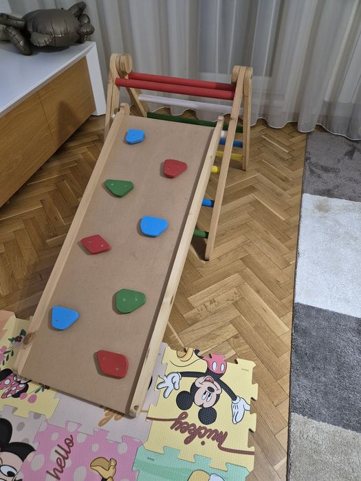 Триъгълник на Пиклер и рампа за катерене/пързалка