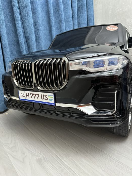 Машина детская двухместная