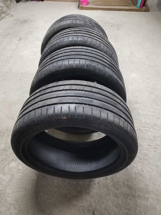 Летни гуми  Dunlop Maxx RT2-235х40х18