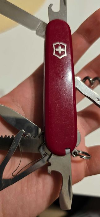 Нож Victorinox Huntsman