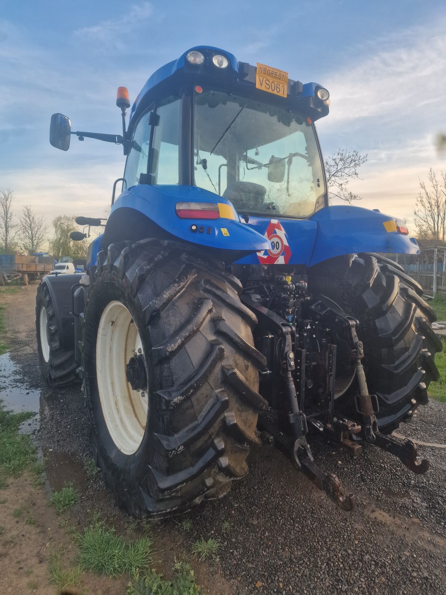 New holland t8 360