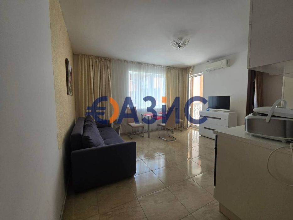 Продава се Двустаен апартамент в к.к. Слънчев бряг - 55 кв.м за 1328 €/кв.м - Снимка #2