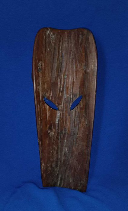 Маска африканская из натурального дерева