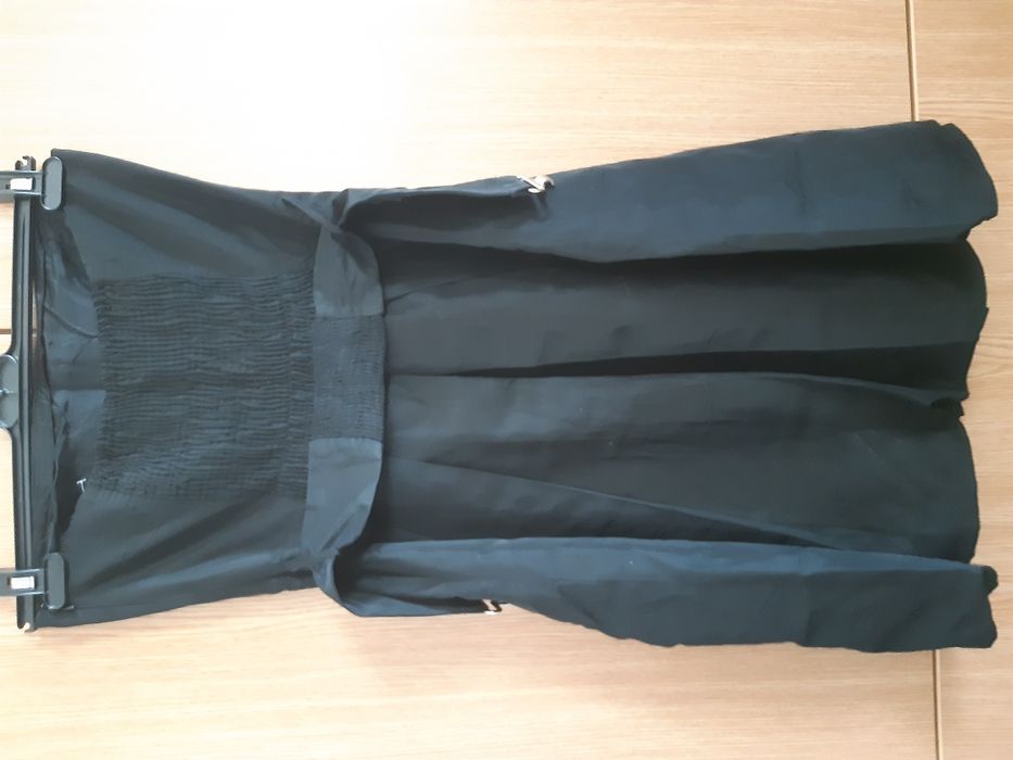 Rochii de la Zara, Etic, Promod