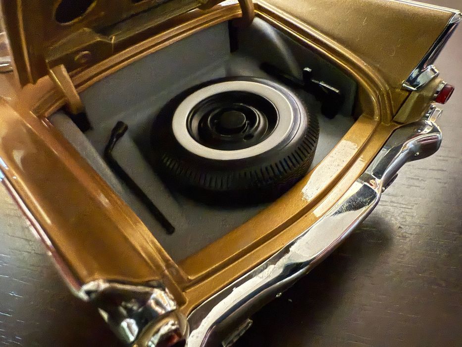 Macheta 1/18 Studebaker Golden Hawk Editie Speciala (fara cutie)