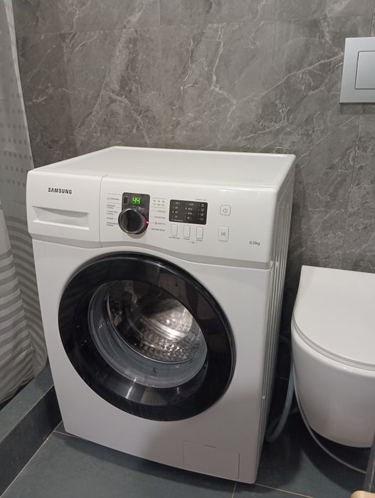 Продам стиральную машину Самсунг, 6-кг.