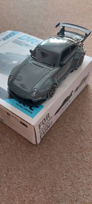 Mașinuța drift cu telecomanda