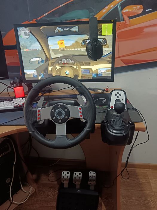 Руль Logitech G27