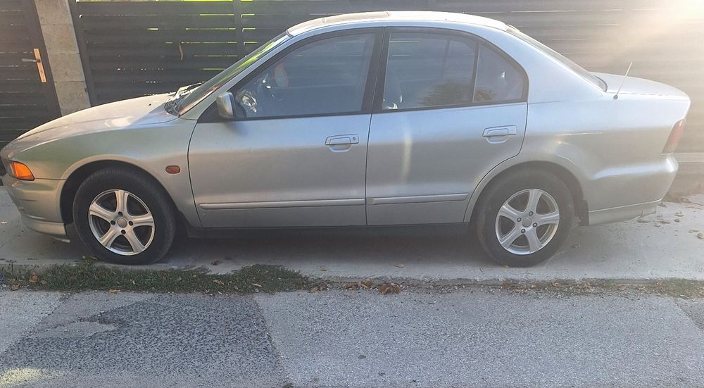 Mitsubishi Galant