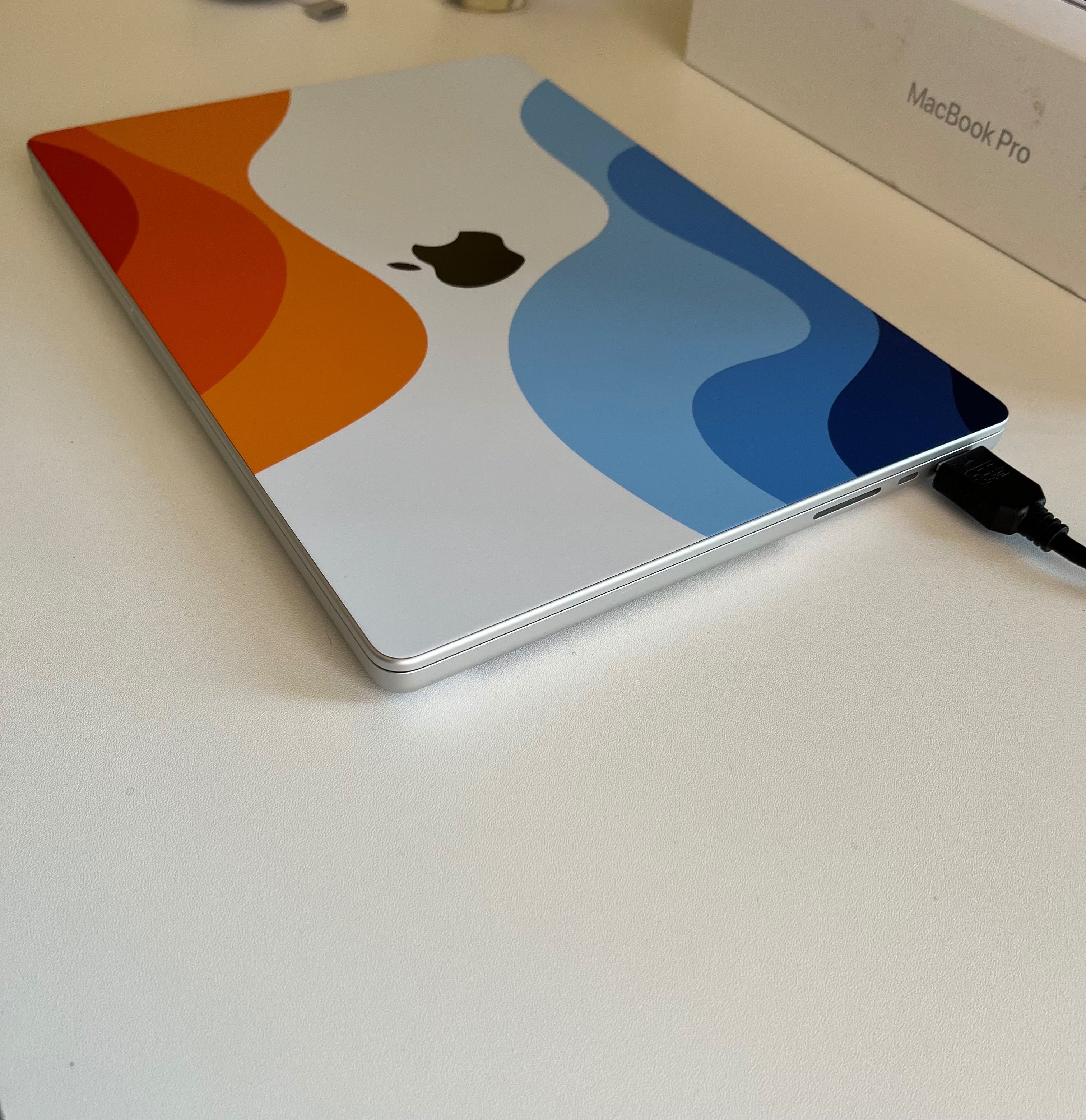 Macbook Pro 14'' M4 16GB RAM 512SSD