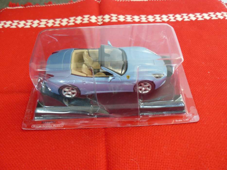 Macheta Auto Cu Licenta "FERRARI CALIFORNIA" Noua, Metalica,Scara 1:43