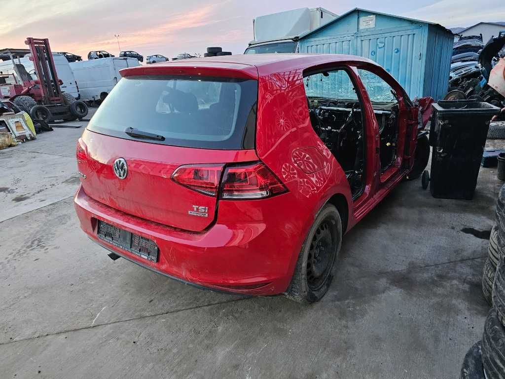 Dezmembrez VW GOLF 7 1.2 CJZA 77KW an 2014 volan stanga