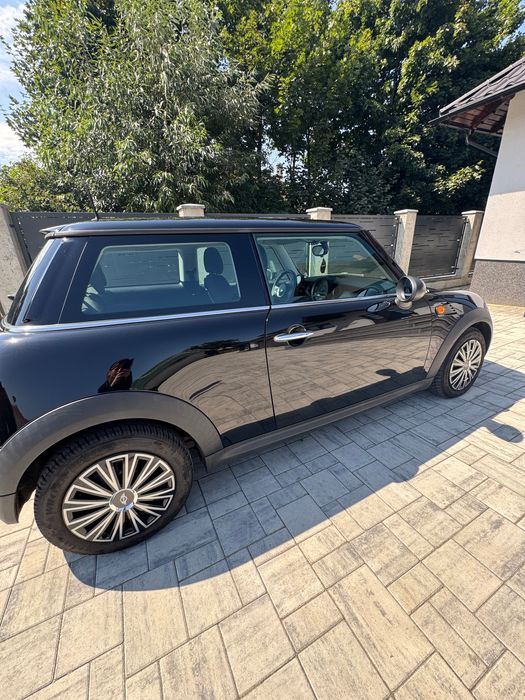 Mașină mini cooper