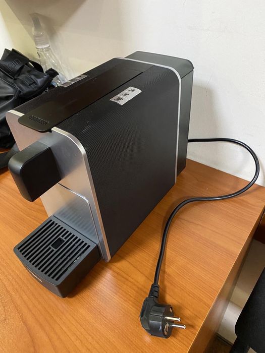 Кафе машина с капсули cremesso compact