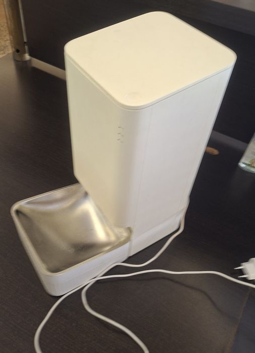 Dozator Xiaomi Smart Pet Food Feeder stare perfectă  200lei