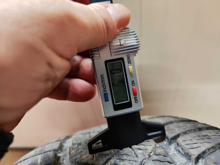 4бр.зимни гуми 225/40/18 Pirelli