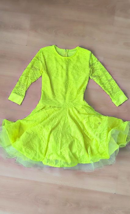 Рокля 135-145 см за спортни танци