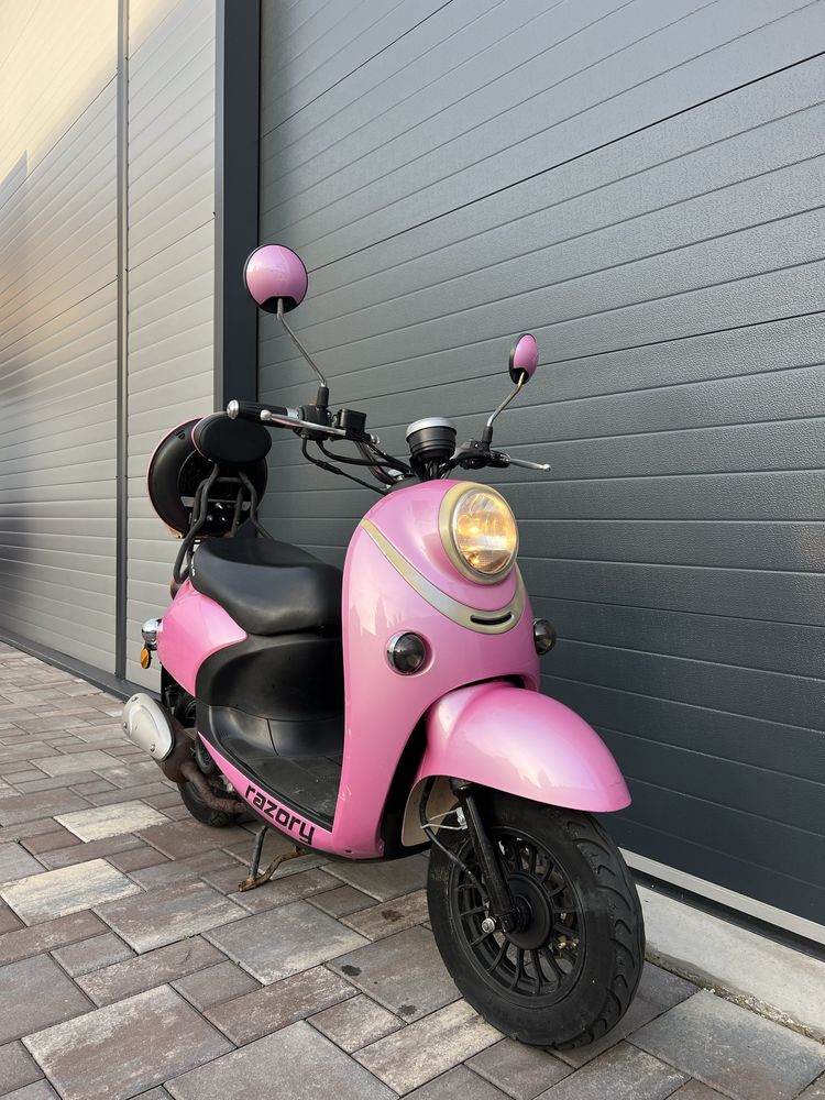 Scuter Razory Fara Permis 25 Km\H Benzina 2020