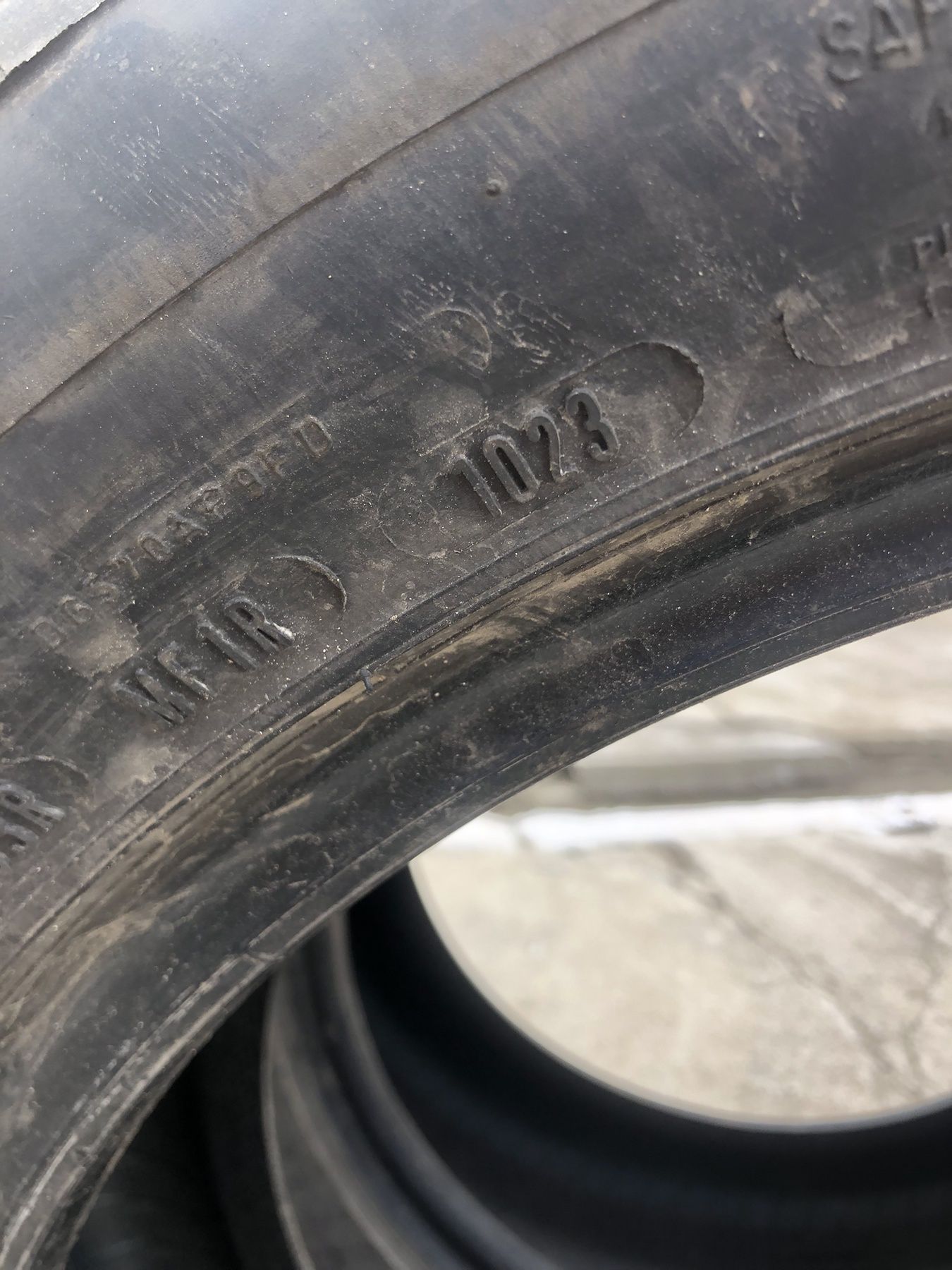 Гуми 2 бр. Dunlop 215/55/17