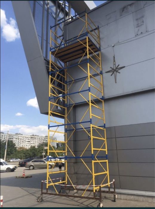 Аренда вышка тура с колесами.