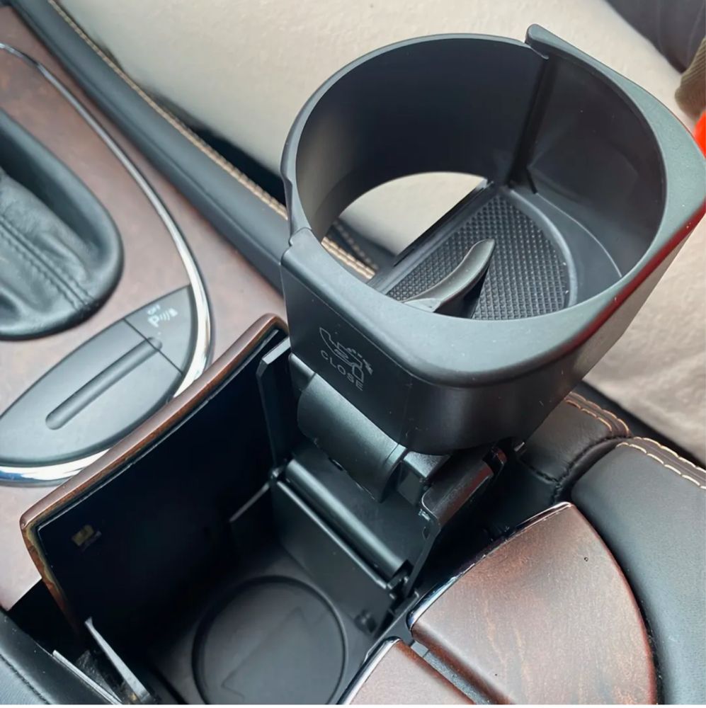 Поставка за чаша за Мерцедес w211 - w219