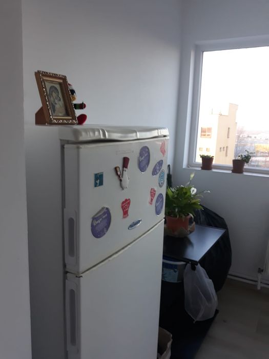 Vând garsonieră Pitești