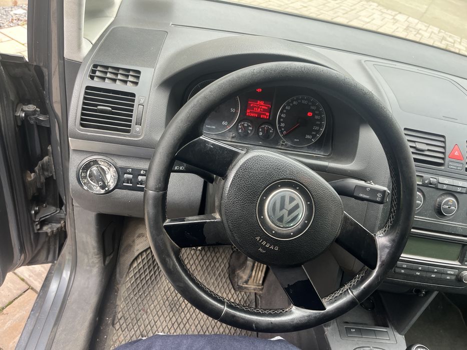 Vw Touran 5 locuri 2004