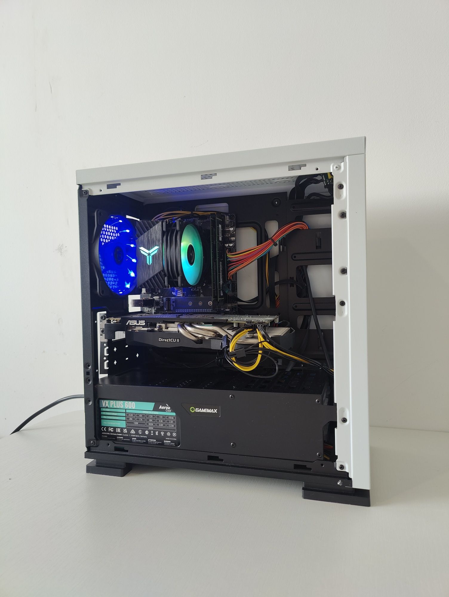 Компьютер Xeon E5-2420 v2, R9 270X 4 ГБ, SSD, +подарок