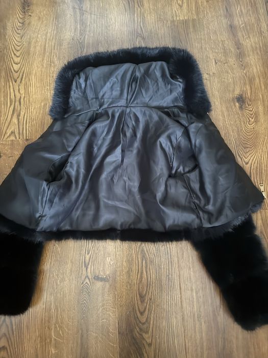 Пухено дамско палто в черно