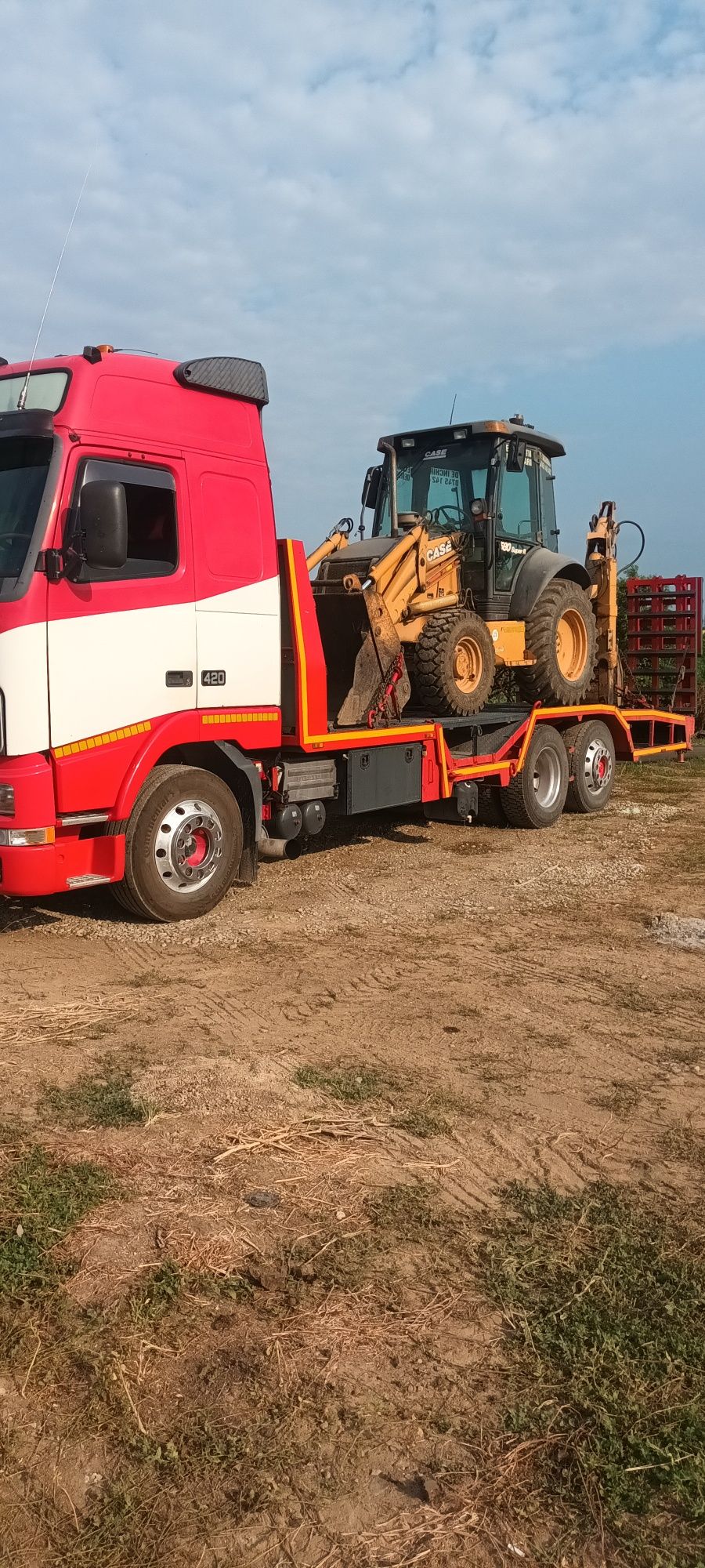 Transport,tractari utilaje,buldoexcavator,platforma  tractoare,dube