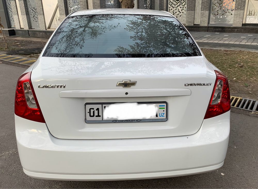 Своя Lacetti 3 позиция - 1.8 автомат
