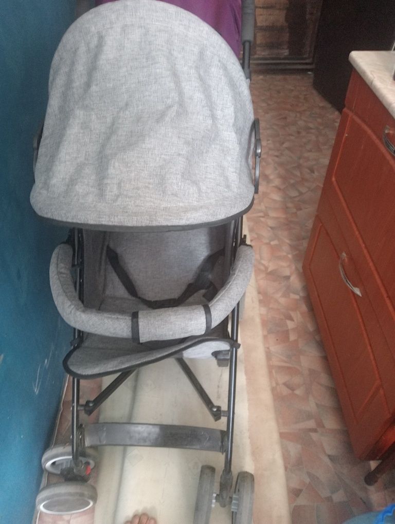Продам детскую коляску
