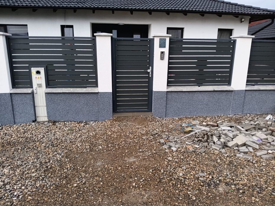 Confecții porți și panouri gard , scări exterioare.