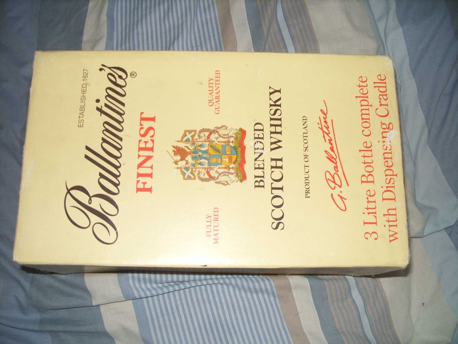 3 литрова празна бутилка с метална стоика 1980 г