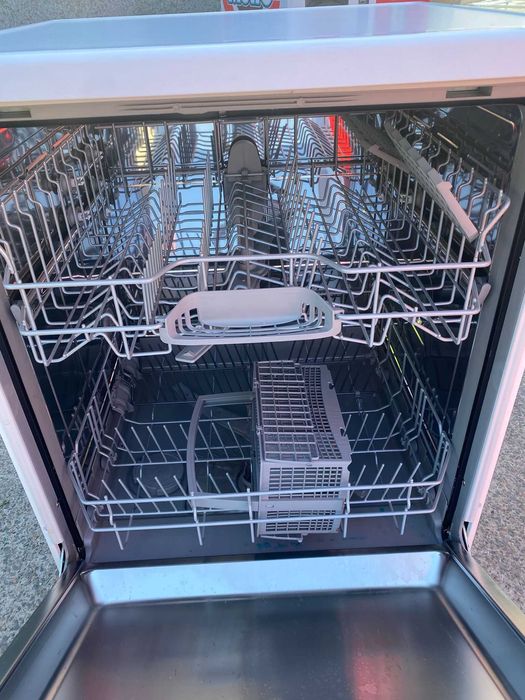 Masina de spalat vase Bosch independenta