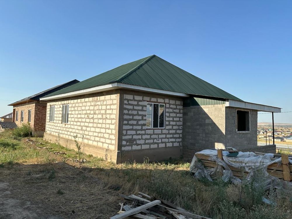 Продается дом в Кемертогане в доль трассы, рядом школы