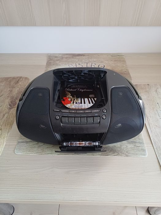 Vand radio casetofon Panasonic cu MP3